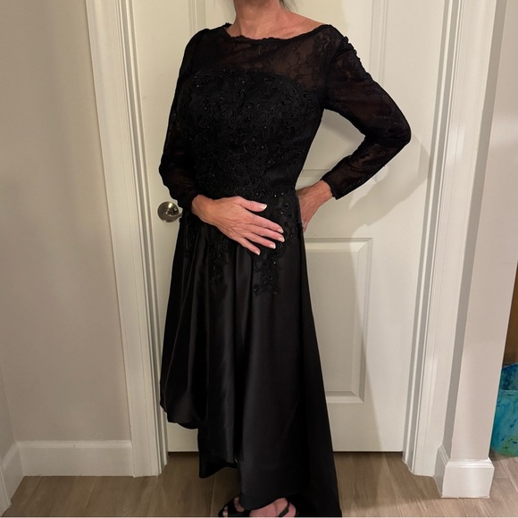 Black Wedding Dress / Evening Gown Size 6 NWT - Picture 7 of 13